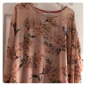 Ladies 2pc tank top and blouse